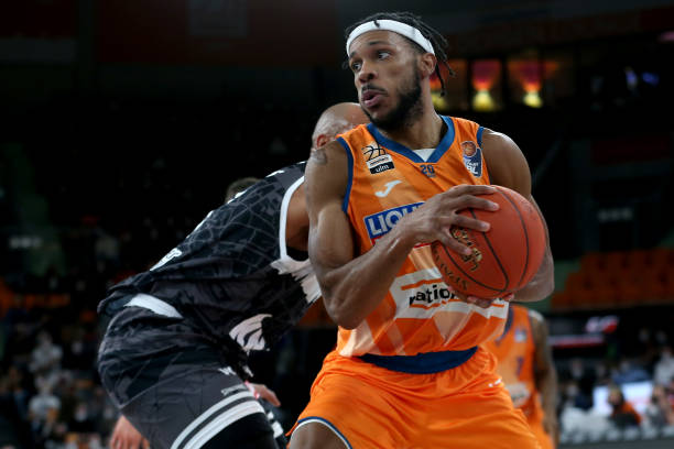 也是更衣室 也是更衣室