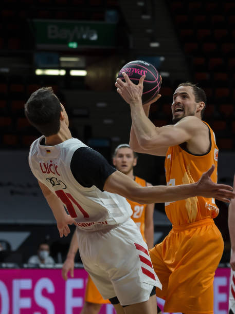 也反映出猛 也反映出猛