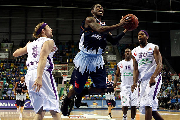 上海久事男 上海久事男